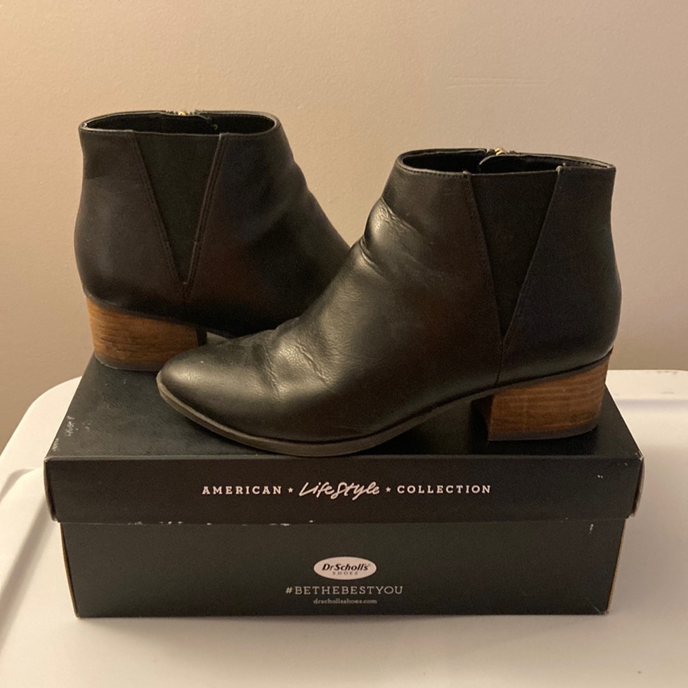 Dr. Scholl’s Tumbler black bootie size 6 1/2